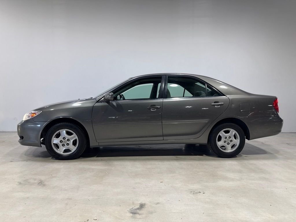2002 Toyota Camry 4dr Sedan LE V6 Automatic - 23070643 - 3