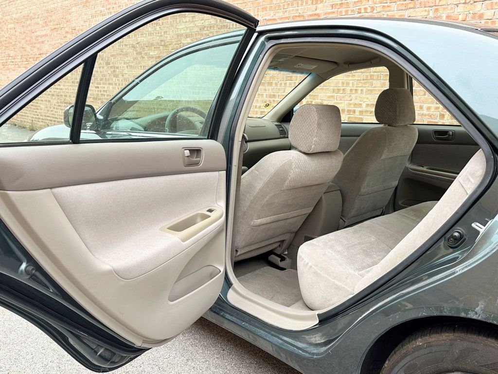 2002 Toyota Camry 4dr Sedan SE Automatic - 23081917 - 12