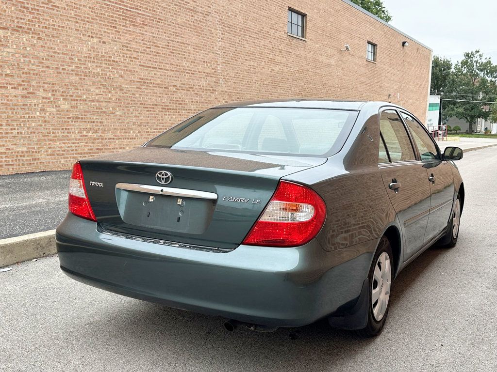 2002 Toyota Camry 4dr Sedan SE Automatic - 23081917 - 3