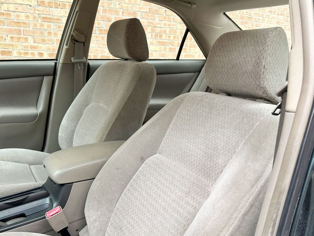2002 Toyota Camry 4dr Sedan SE Automatic - 23081917 - 7