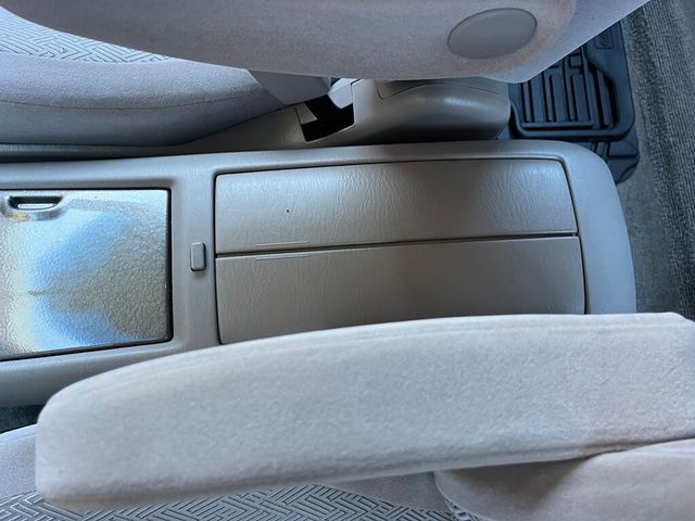 2002 Toyota Highlander GREAT VALUE AWD - 22927582 - 25