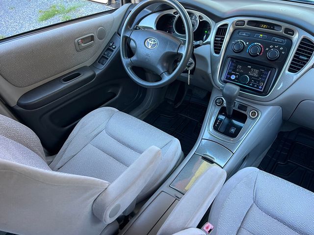 2002 Toyota Highlander GREAT VALUE AWD - 22927582 - 35