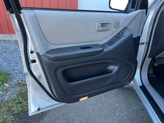 2002 Toyota Highlander GREAT VALUE AWD - 22927582 - 53