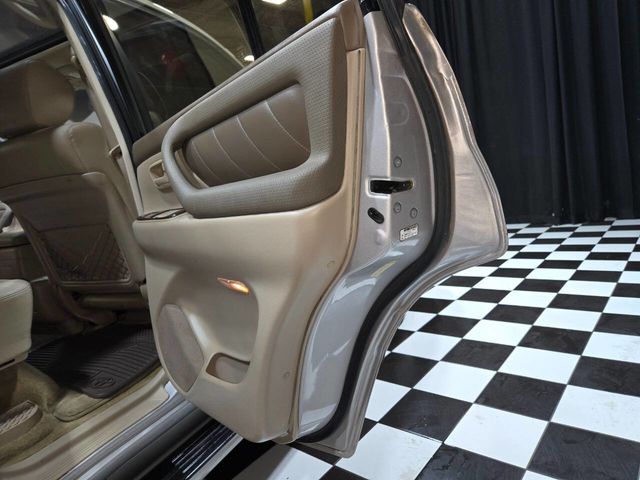 2002 Toyota Land Cruiser 4dr 4WD - 22970263 - 65