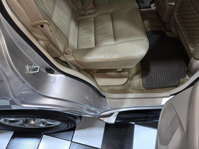 2002 Toyota Land Cruiser 4dr 4WD - 22970263 - 66