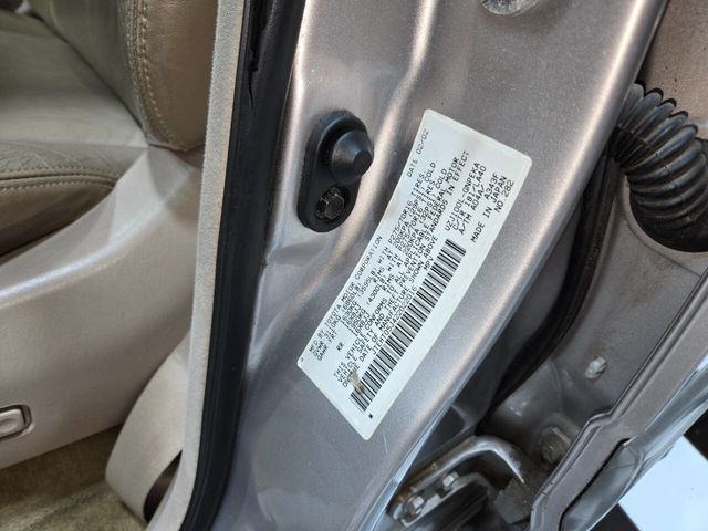 2002 Toyota Land Cruiser 4dr 4WD - 22970263 - 80