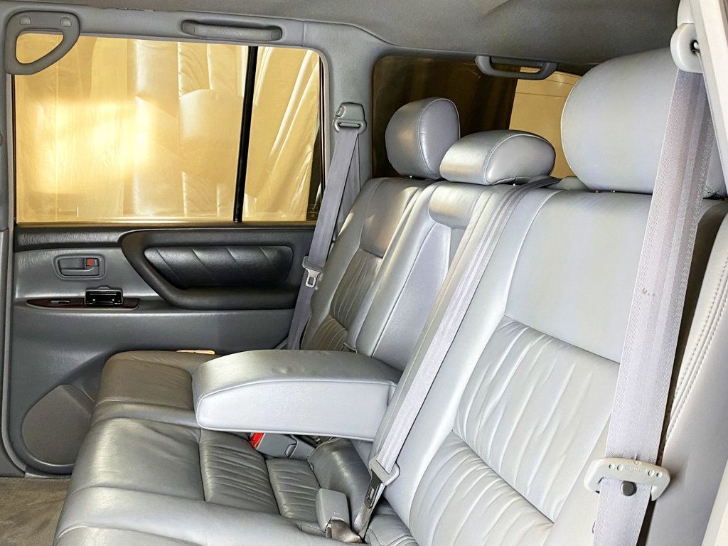 2002 Toyota Land Cruiser CALIFORNIA CAR ! NO RUST ! CLEAN FRAME - 22929335 - 54