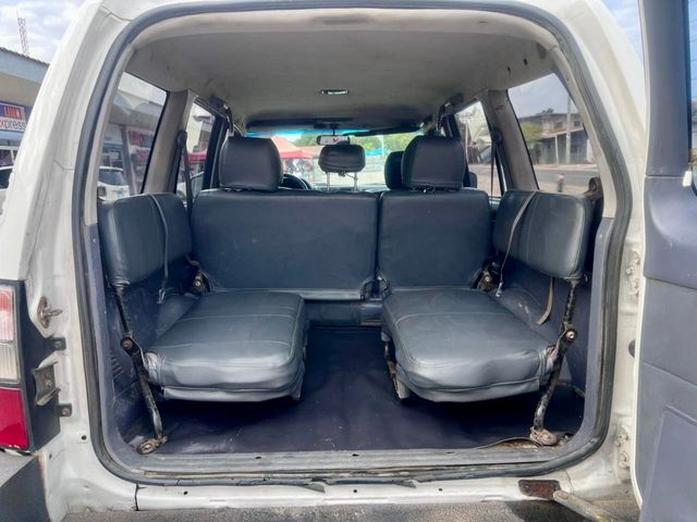 2002 Toyota Land Cruiser Disponible para alquiler Surf 4x4 11 Personas - 20907397 - 12