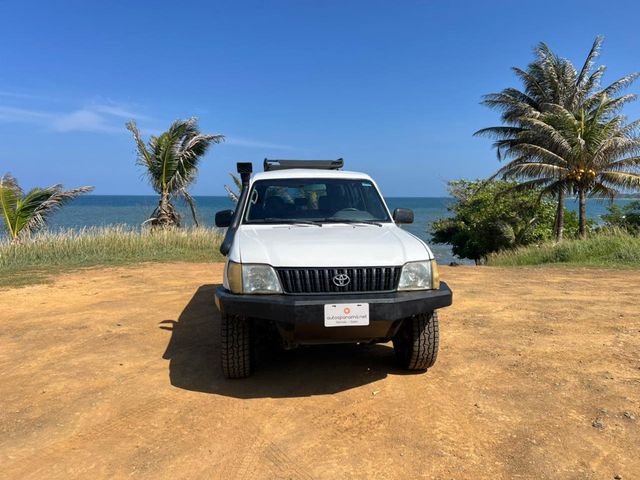 2002 Toyota Land Cruiser Surf Mobile 4x4 11 Personas - 20907397 - 2