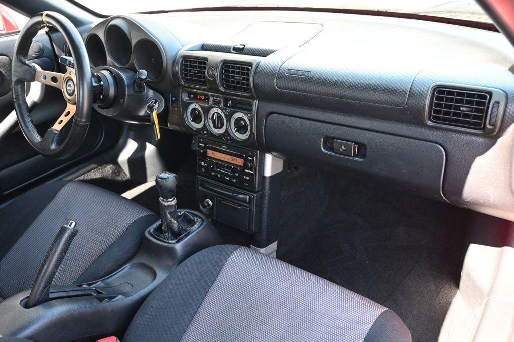 2002 Toyota MR2 Spyder photo 5