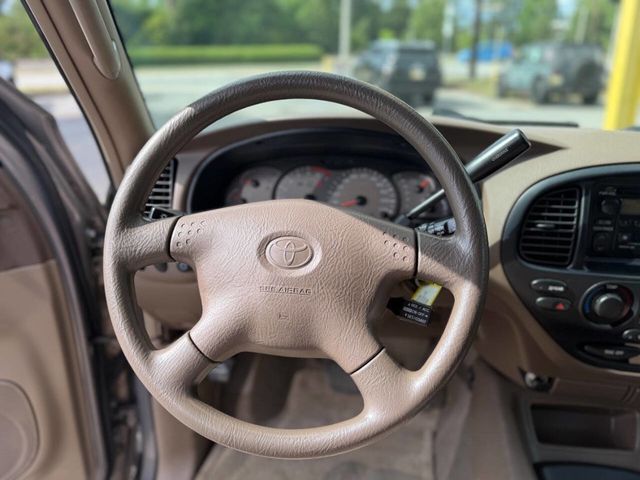 2002 Toyota Sequoia 4dr SR5 - 23024669 - 13
