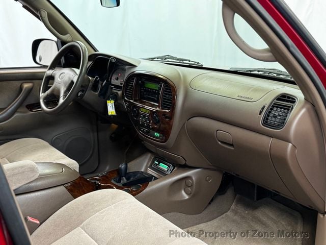 2002 Toyota Sequoia 4dr SR5 4WD - 23033950 - 10