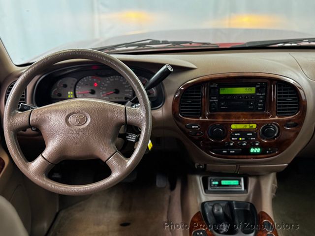 2002 Toyota Sequoia 4dr SR5 4WD - 23033950 - 25