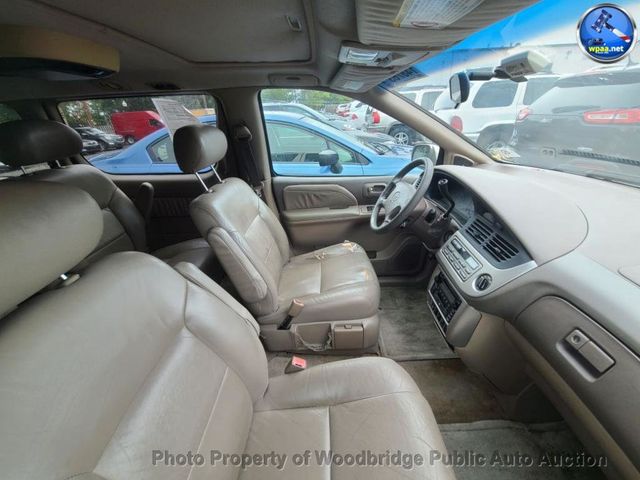 2002 Toyota Sienna 5dr LE - 23096816 - 5