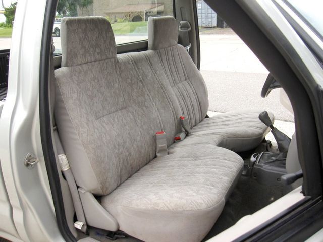 2002 Toyota Tacoma Reg Cab Manual - 23052010 - 22