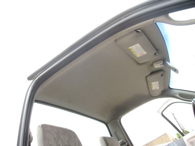 2002 Toyota Tacoma Reg Cab Manual - 23052010 - 24