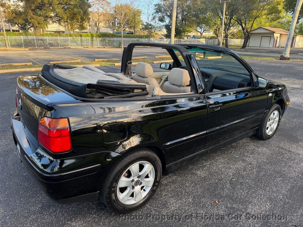 2002 Volkswagen Cabrio GLX Convertible Automatic - 22994996 - 3