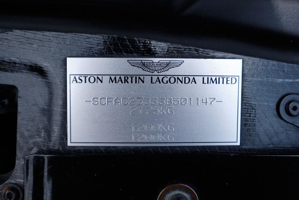2003 Aston Martin Vanquish 2dr Coupe - 22102917 - 43