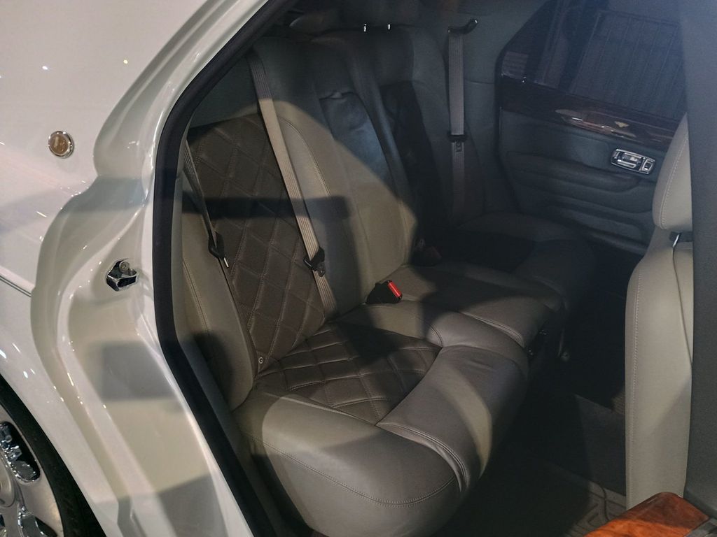 2003 Bentley Arnage 4dr Sedan R Clean Carfax - 22950506 - 36