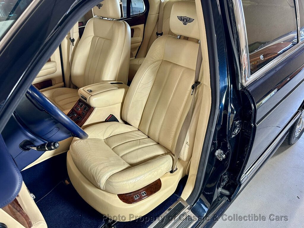 Bentley Arnage photo 13