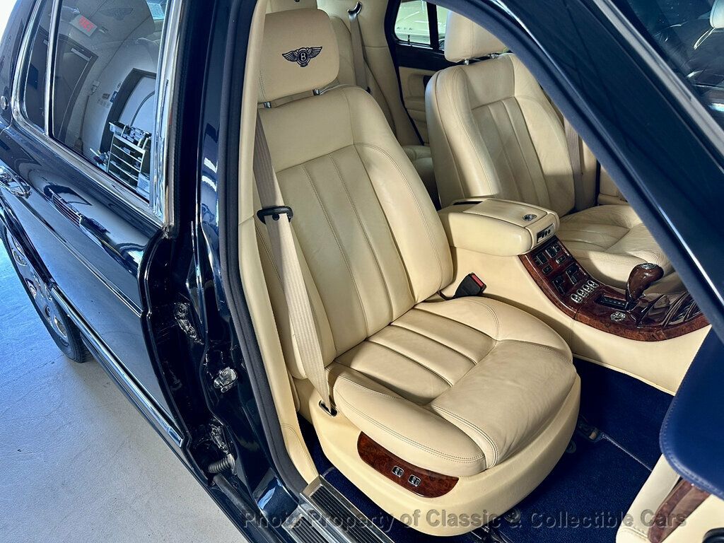 Bentley Arnage photo 14