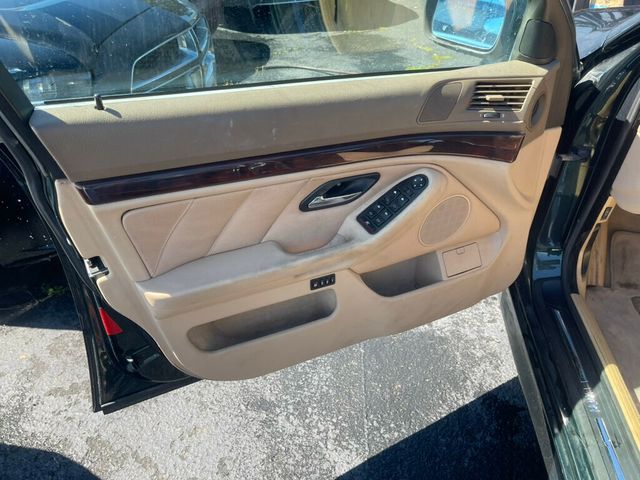 2003 BMW 5 Series 525iA - 22957063 - 7