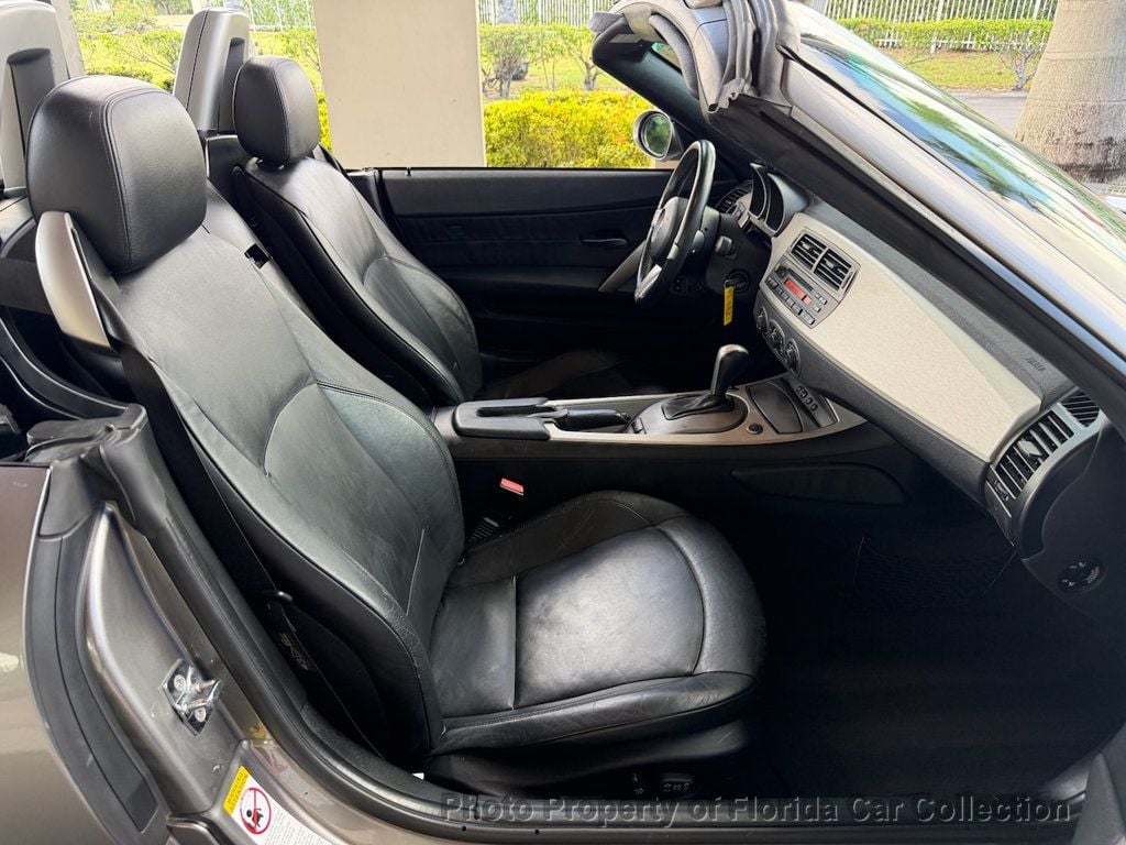 2003 BMW Z4 3.0i Roadster Sport Package Automatic - 22927464 - 37