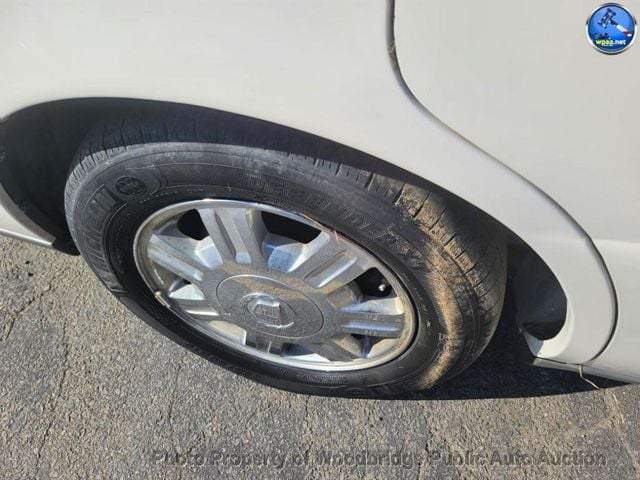 2003 Cadillac DeVille Base Trim - 22935643 - 5