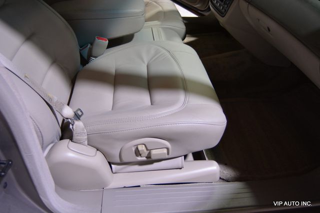 2003 Cadillac DeVille Base Trim - 22892225 - 17