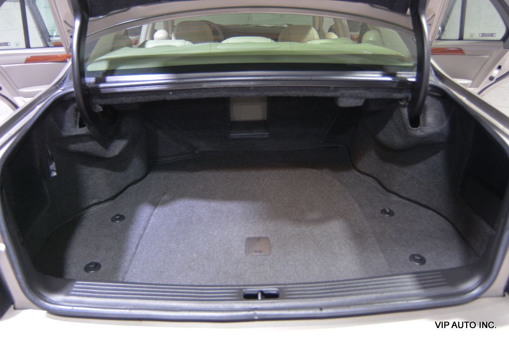 2003 Cadillac DeVille Base Trim - 22892225 - 33