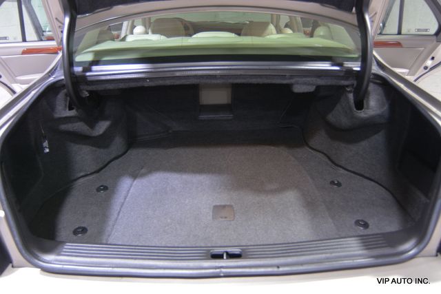 2003 Cadillac DeVille Base Trim - 22892225 - 33