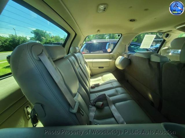 2003 Cadillac Escalade Base - Photo 12