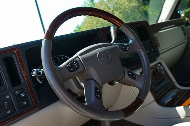 2003 Cadillac Escalade *Escalade AWD* *Only 8k Original Miles* *In The Wrapper* - 23059284 - 24