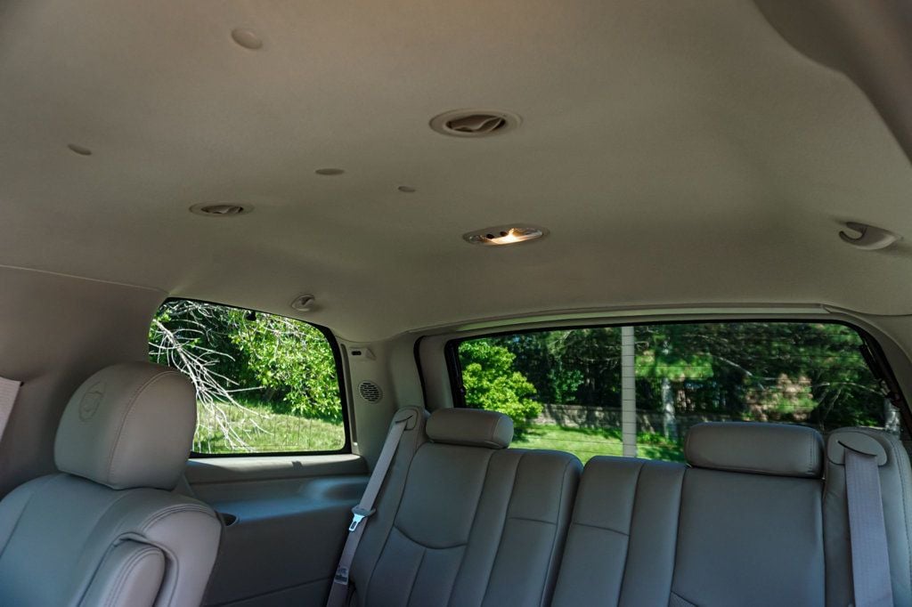2003 Cadillac Escalade *Escalade AWD* *Only 8k Original Miles* *In The Wrapper* - 23059284 - 32