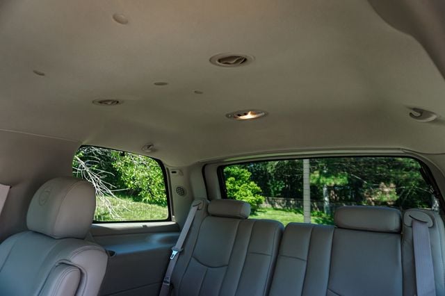 2003 Cadillac Escalade *Escalade AWD* *Only 8k Original Miles* *In The Wrapper* - 23059284 - 32