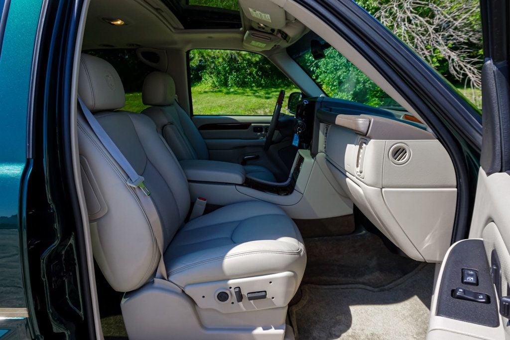 2003 Cadillac Escalade *Escalade AWD* *Only 8k Original Miles* *In The Wrapper* - 23059284 - 46