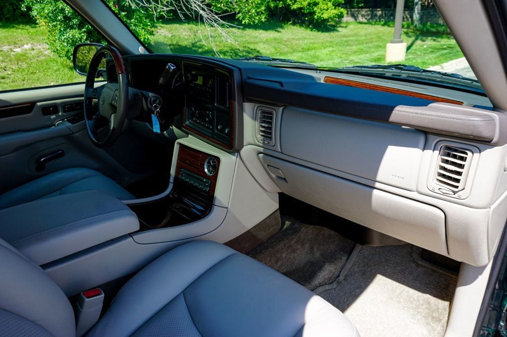 2003 Cadillac Escalade *Escalade AWD* *Only 8k Original Miles* *In The Wrapper* - 23059284 - 47