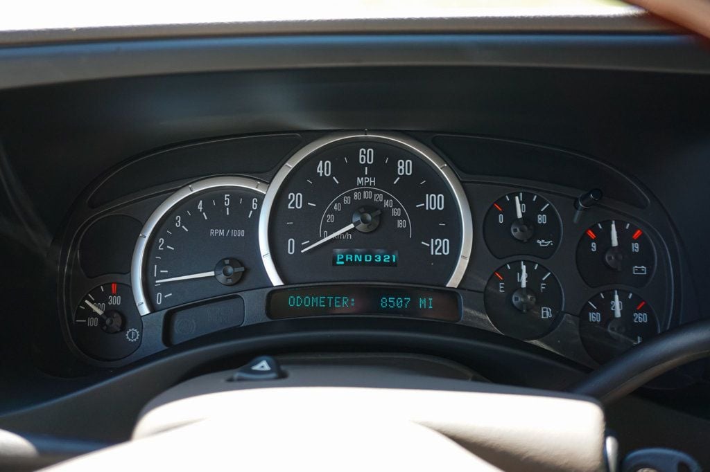 2003 Cadillac Escalade *Escalade AWD* *Only 8k Original Miles* *In The Wrapper* - 23059284 - 8