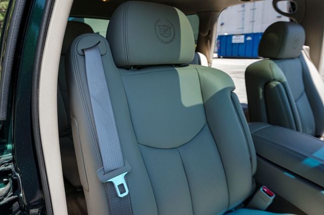 2003 Cadillac Escalade *Escalade AWD* *Only 8k Original Miles* *In The Wrapper* - 23059284 - 92