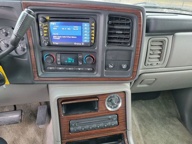 2003 Cadillac Escalade Sport Utility 4D - 22989303 - 9