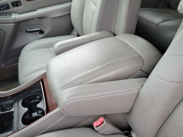 2003 Cadillac Escalade Sport Utility 4D - 22989303 - 23