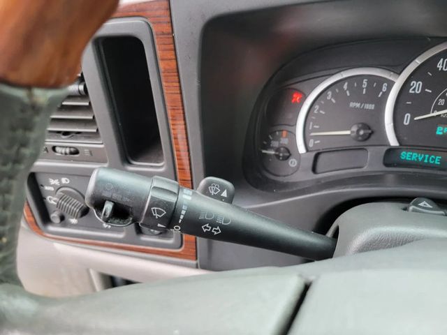 2003 Cadillac Escalade Sport Utility 4D - 22989303 - 32