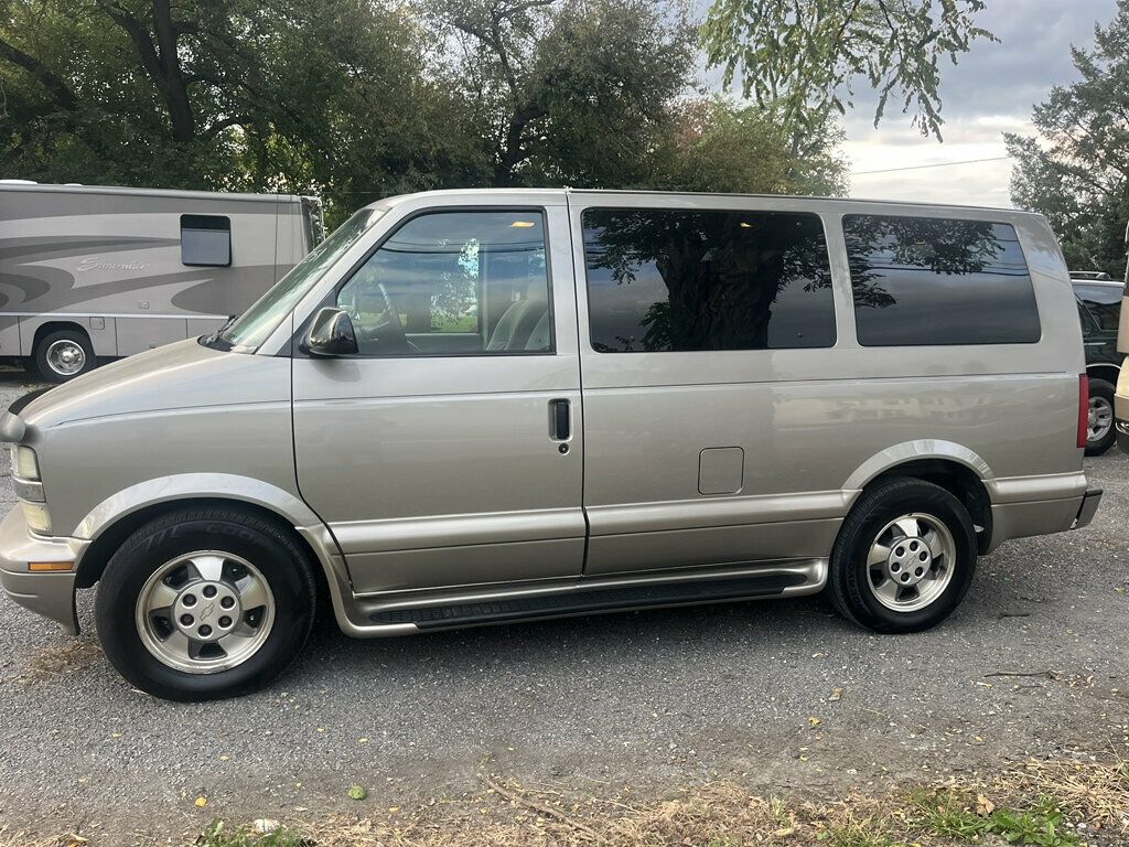 2003 Chevrolet Astro Passenger Ext 111" WB RWD - 23092478 - 2