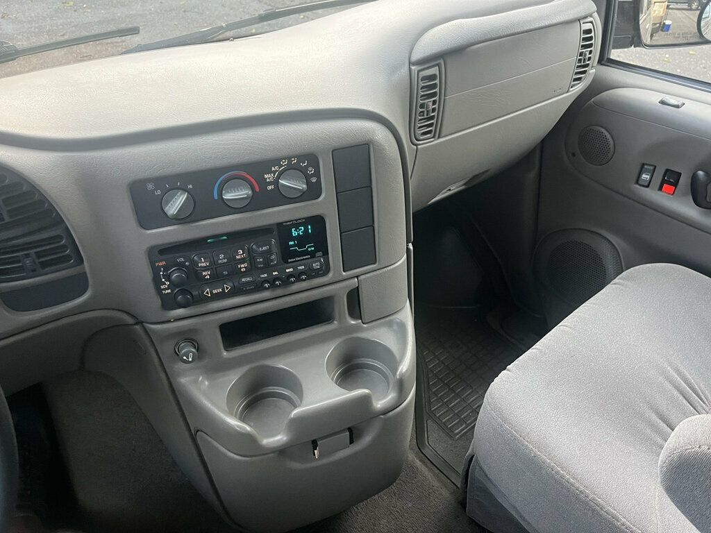 2003 Chevrolet Astro Passenger Ext 111" WB RWD - 23092478 - 5