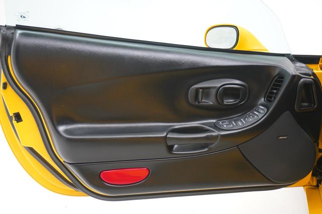 2003 Chevrolet Corvette 2dr Convertible - 22970828 - 14