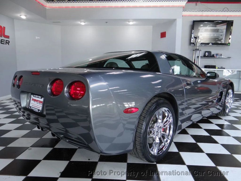 2003 Chevrolet Corvette photo 25