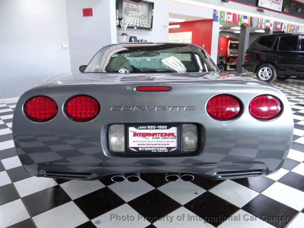 2003 Chevrolet Corvette photo 31