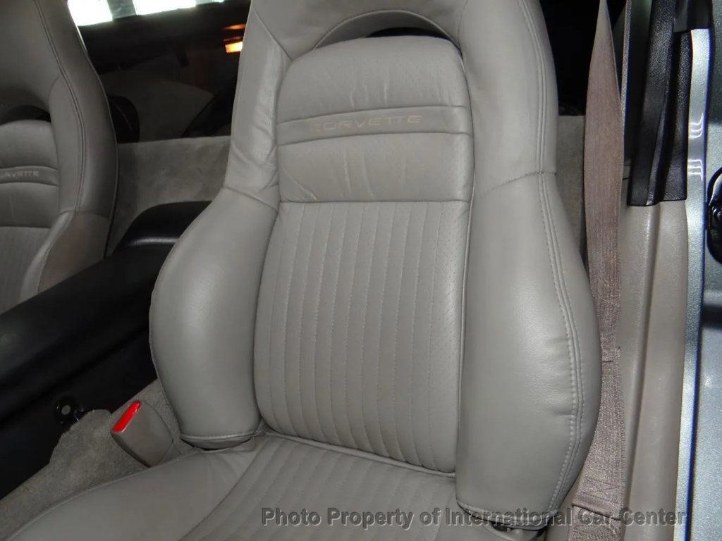 2003 Chevrolet Corvette photo 5