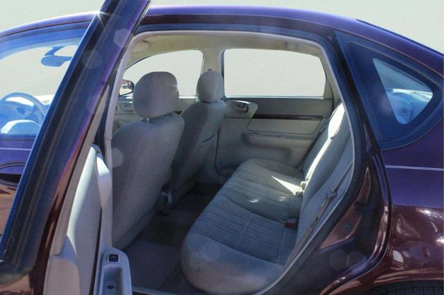 2003 Chevrolet Impala 4dr Sedan - 23002637 - 4