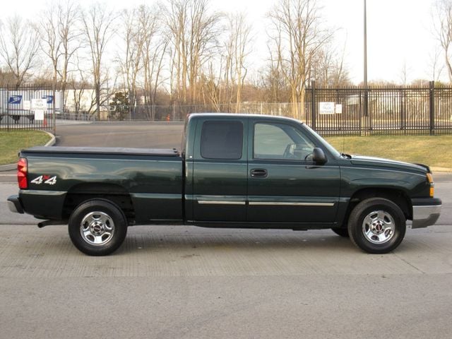 2003 Chevrolet Silverado 1500 Ext Cab 143.5" WB 4WD LS - 22997165 - 8